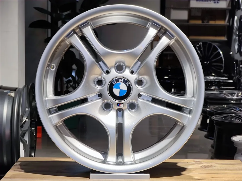17" BMW M2 SİLVER - Görsel 1