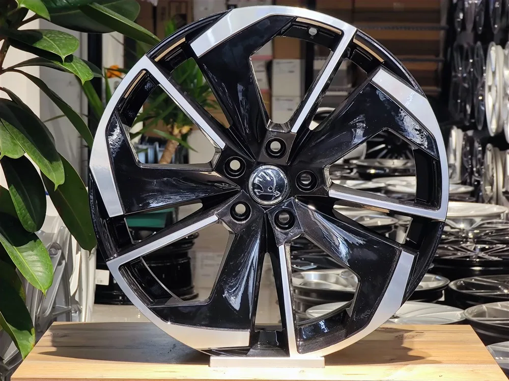 19" SKODA SUPERB - Görsel 1