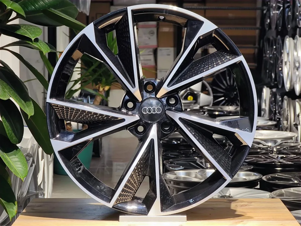 18" AUDİ RS7 - Görsel 1