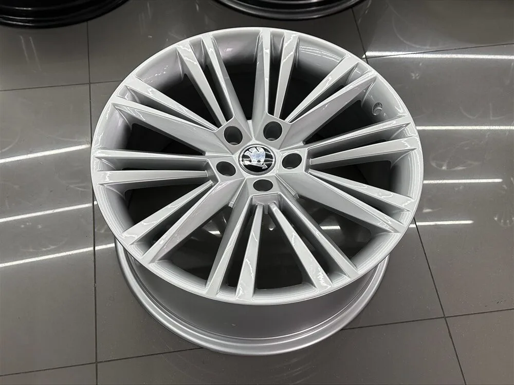 19" SKODA LAURİN&KLEMENT - Görsel 1