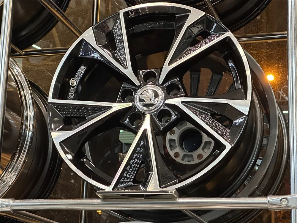 17 İnç Audi RS7 Tasarım Jant Takımı 5x100 (Gun Metal / Diamond Cut) - Görsel 2