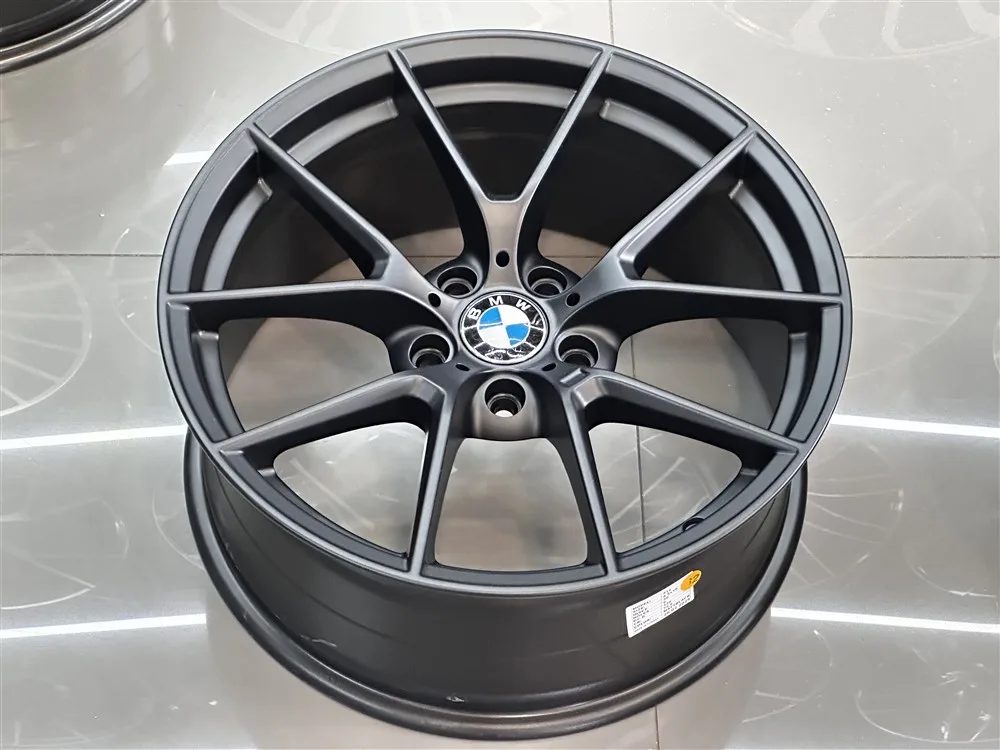 19" BMW M3 CS SİYAH - Görsel 2