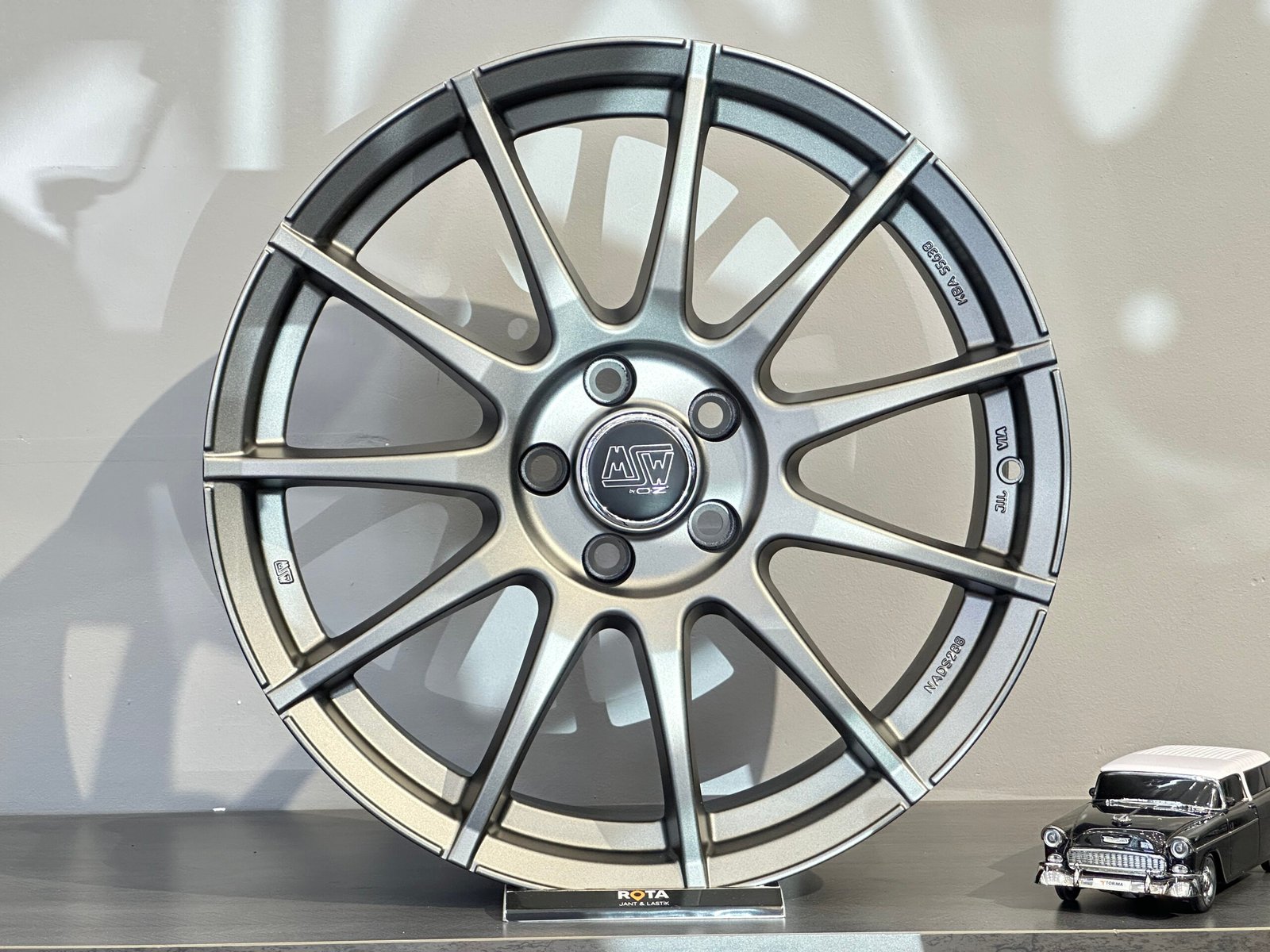 IMG_4051 19 İnç MSW 85 OZ Design Matt Graphite Çelik Jant Takımı 5x114.3 ET45 - Görsel 1