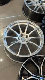 19 İnç Advan Racing Tasarım Ön/Arka Farklı Çelik Jant Takımı 5x120 (Ön: 8.5J ET30 / Arka: 9.5J ET35)